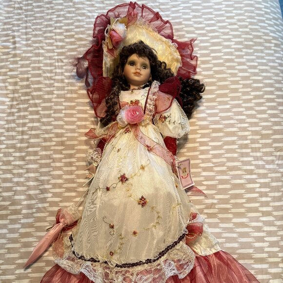 Kinnex International 22” Doll Patricia COA 1 of 5000. Limited Editon Tags No Box - Picture 1 of 13